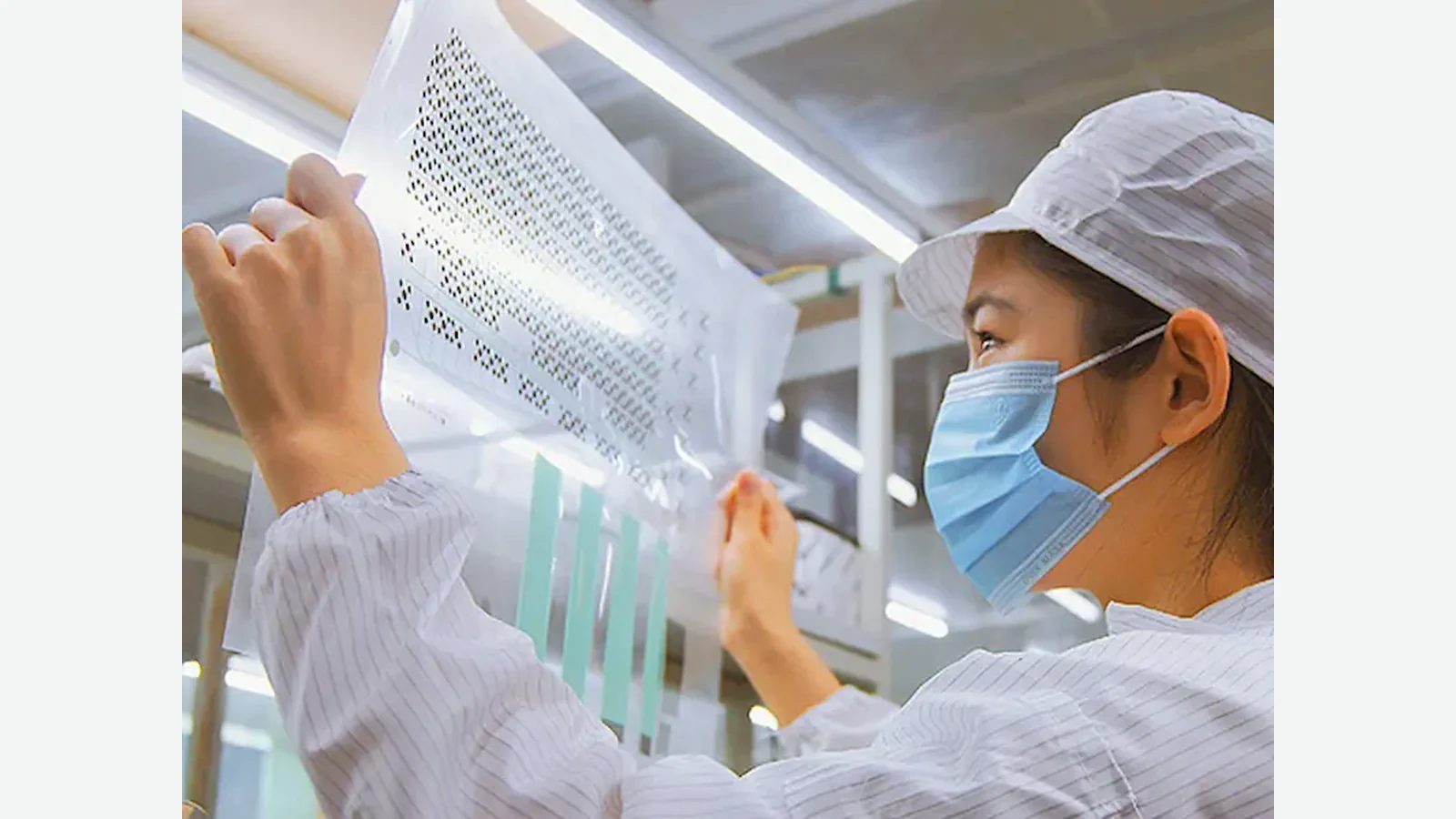 Visual inspection of a printed graphic overlay prototype